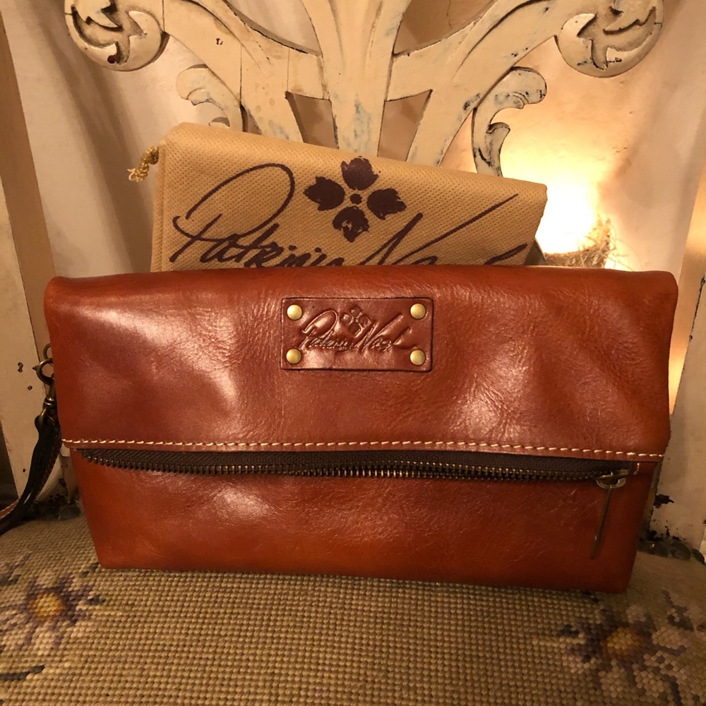 Patricia Nash brown leather clutch - NEW
